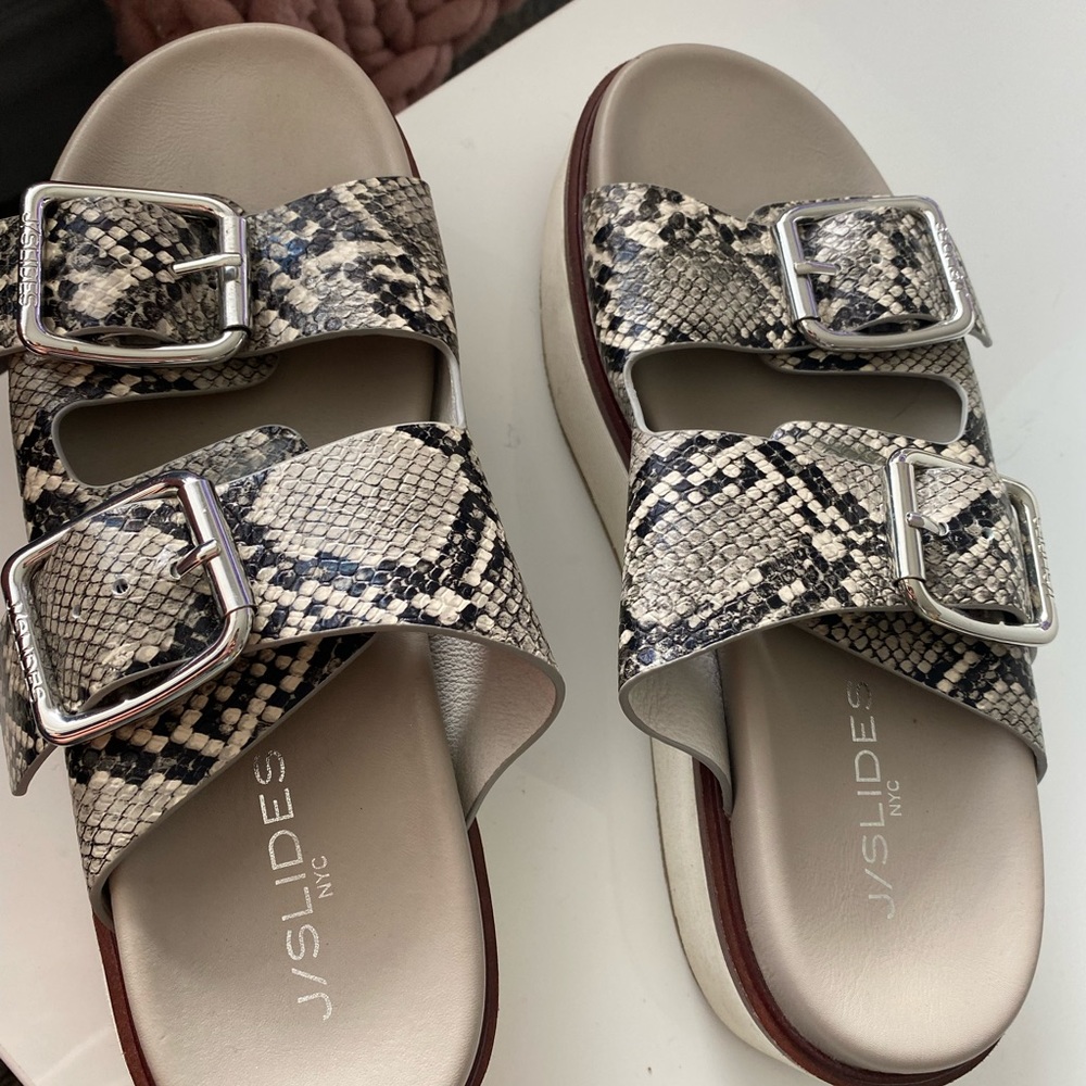 J/slide sandals